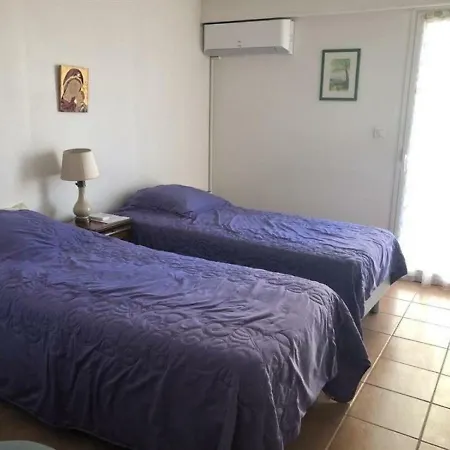 Appartamento Superbe 3 Pieces A 200 Metres De La Plage Et 100 Metres De La Gare De St Raphael *